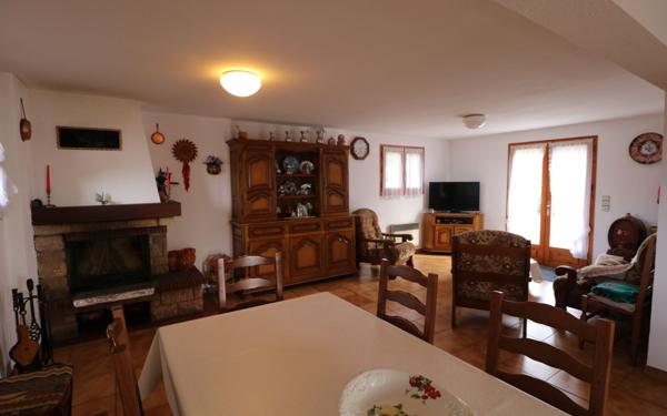 Maison à vendre    6 pièces • 131,59 m2 Saint-Sixt