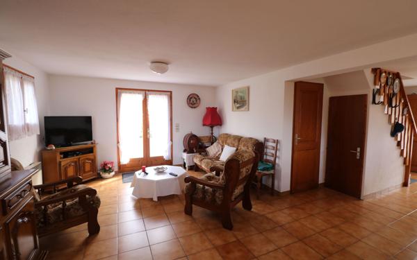 Maison à vendre    6 pièces • 131,59 m2 Saint-Sixt