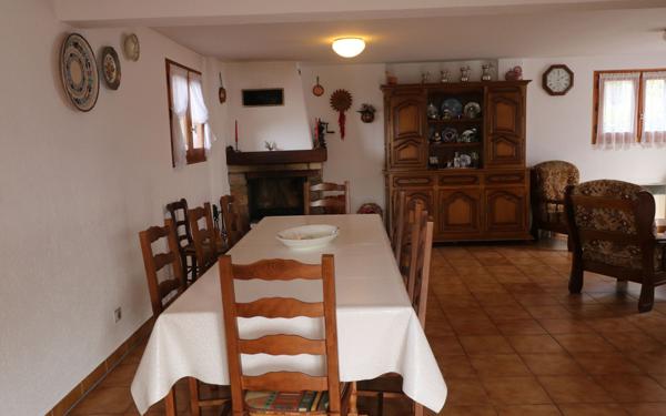 Maison à vendre    6 pièces • 131,59 m2 Saint-Sixt