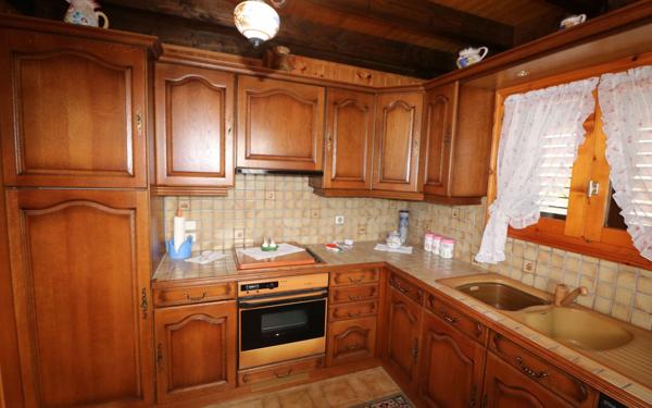 Maison à vendre    6 pièces • 131,59 m2 Saint-Sixt