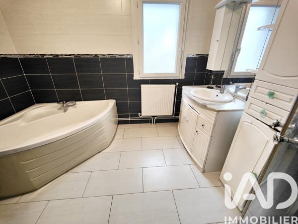 Maison à vendre 4 pièces 83 m² Monts
