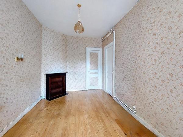 Appartement de 60 m2, proche de la place Sébastopol et de la rue Solferino. à 15 minutes à pied de centre-ville de Lille.