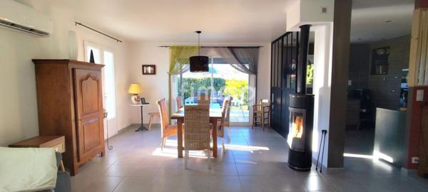 Villa 3 chambres 117 m² habitables, piscine et garage