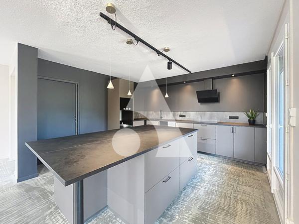 Appartement 7 pièces 179.75 m2
