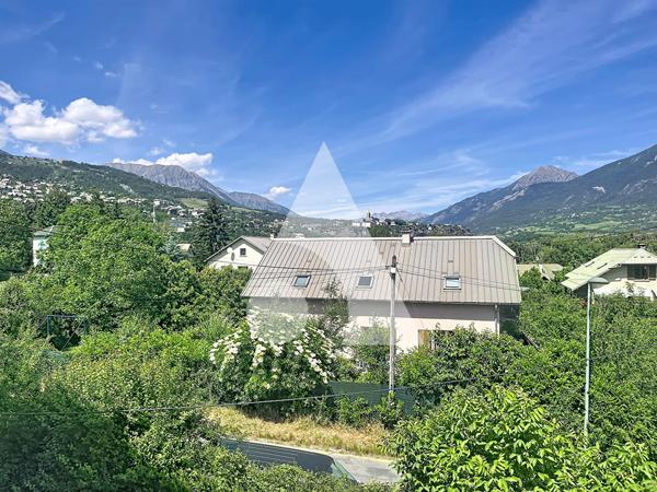 Appartement 7 pièces 179.75 m2