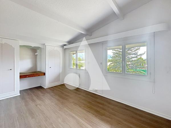 Appartement 7 pièces 179.75 m2