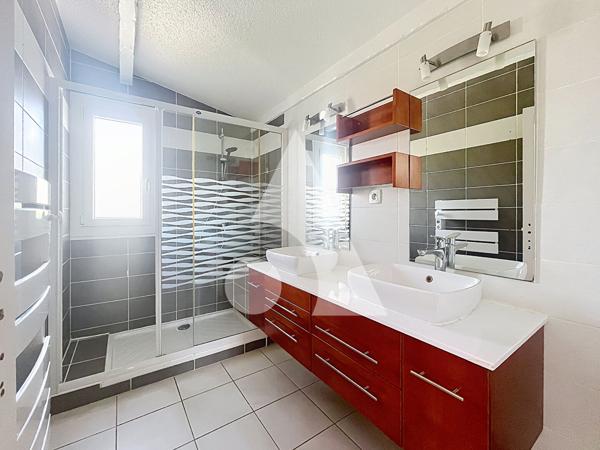 Appartement 7 pièces 179.75 m2