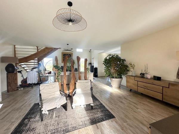 Maison d'architecte , aux portes de Deauville, sans vis à vis - DPE B