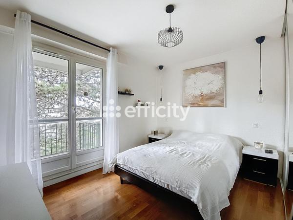 Appartement 2 pièces - 53 m² Exclusivité efficity
