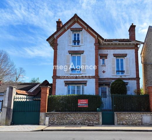 Maison à MELUN, 77000 - 8 pièces 165m²