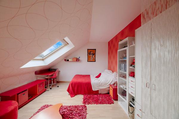 Maison Betton 8 pièce(s) IMPASSE / LUMINOSITE / 170 M² / 6 CHAMBRES / TERRAIN 735 M²