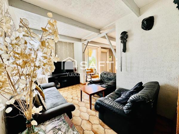 GRAND  APPARTEMENT T4 TRAVERSANT - RESIDENCE CALME - IDEAL FAMILLE !