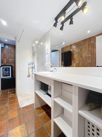 Millau (12100) APPARTEMENT F3 67 M² ATYPIQUE POUR 90 M² AU SOL