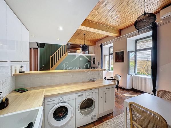 Millau (12100) APPARTEMENT F3 67 M² ATYPIQUE POUR 90 M² AU SOL