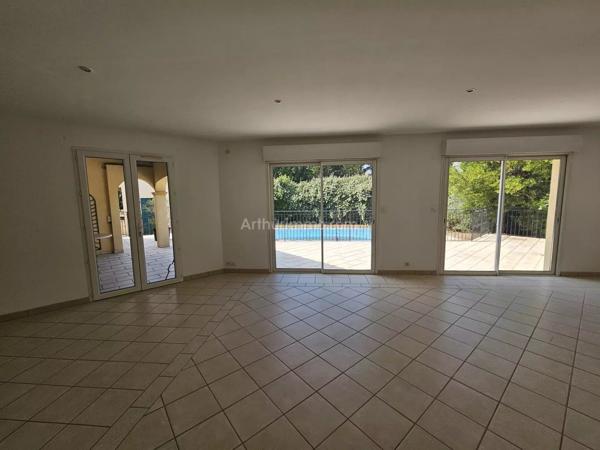 Vente Villa 5 pièces 145 m2 à Trans-en-Provence