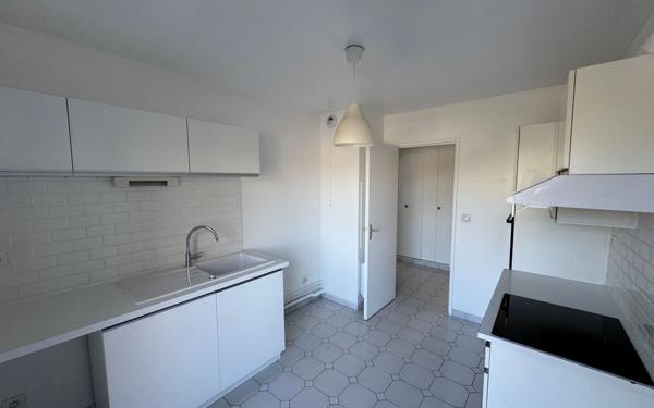 Appartement à louer    3 pièces •  Saint-Maurice