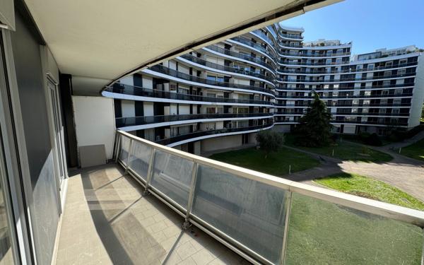 Appartement à louer    3 pièces •  Saint-Maurice