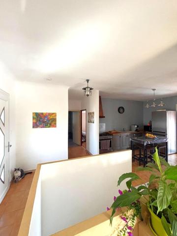 Maison familiale, entre nature et commodités !