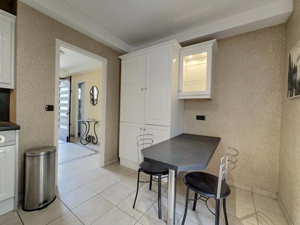 Mandelieu-la-Napoule (06210) Villa 3 pièces – 90 m² – Jardin + Parking + Place de bateau privative