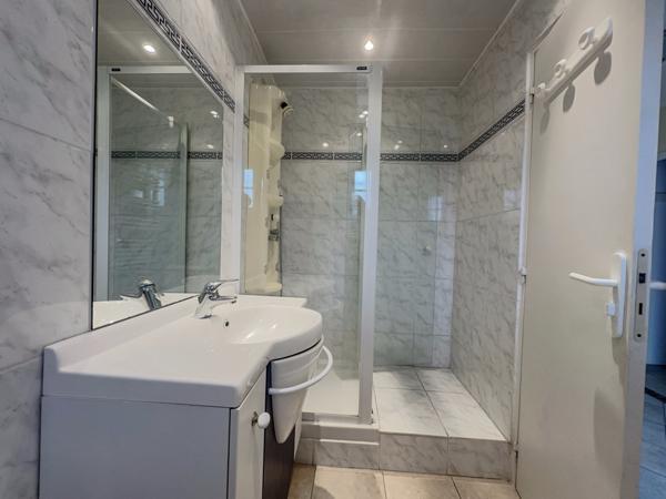 Mandelieu-la-Napoule (06210) Villa 3 pièces – 90 m² – Jardin + Parking + Place de bateau privative