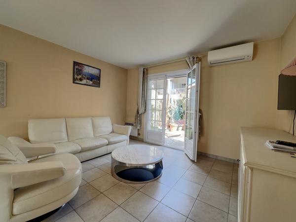 Mandelieu-la-Napoule (06210) Villa 3 pièces – 90 m² – Jardin + Parking + Place de bateau privative