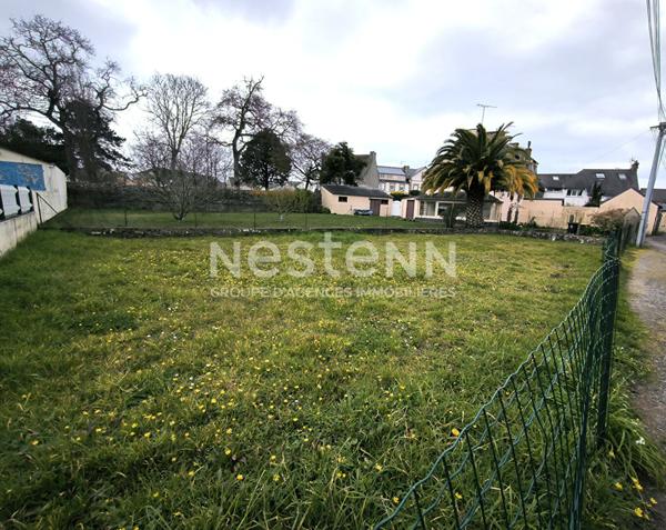 Terrain à bâtir en coeur de ville à Etables sur mer 225 m2