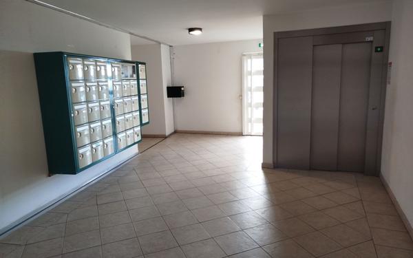 Appartement à louer    3 pièces •  Saint-Denis