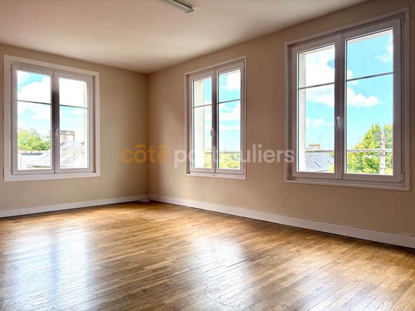 Vente
                Maison283 m² - 14 Pièces -
                    COUTANCES (50200)