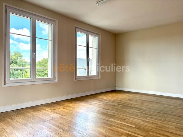 Vente
                Maison283 m² - 14 Pièces -
                    COUTANCES (50200)