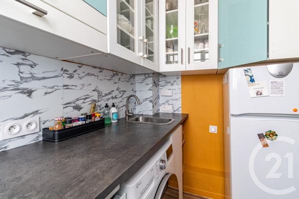 Appartement F3 à vendre  3 pièces - 55,80 m2 PARIS - 75017