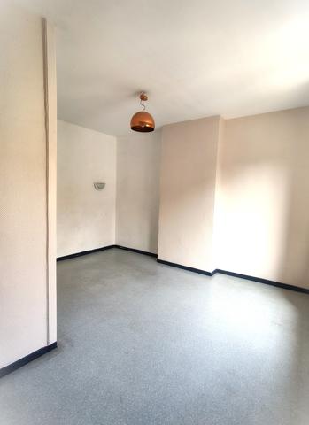 Maison
         3 pièces
        - 61 m² 148 000 € *