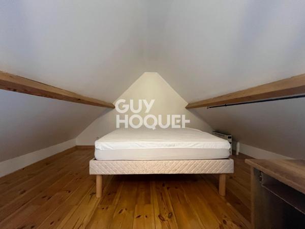 AILLY SUR SOMME - STUDIO MEUBLÉ AVEC TERRASSE, ACCÈS INDÉPENDANT ET STATIONNEMENT (TOUTES CHARGES COMPRISES)