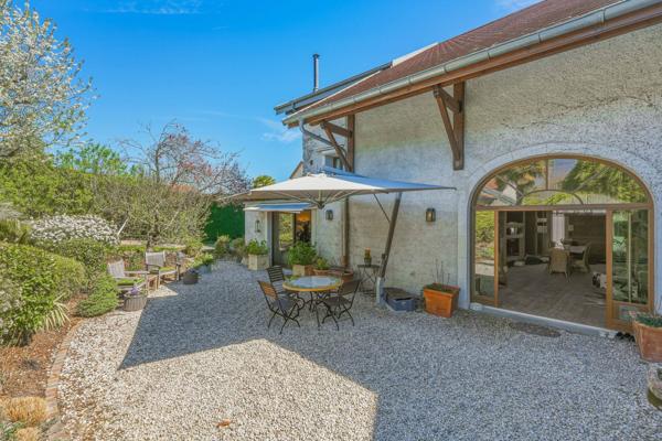 Vente Maison de luxe Divonne-les-Bains 6 Pièces 240 m²