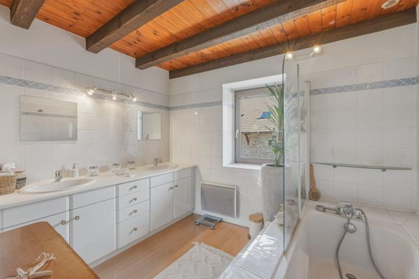 Vente Maison de luxe Divonne-les-Bains 6 Pièces 240 m²