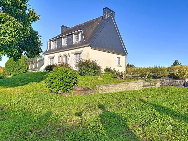 Maison traditionnelle à vendre à Briec - 7 pièces, 130 m², jardin exposé sud