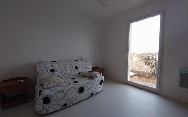 Maison à louer    3 pièces •  Roujan