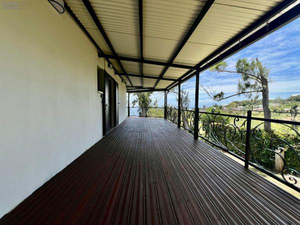 Maison à vendre à La-Montagne à la Réunion (97417), ref : 97405/216