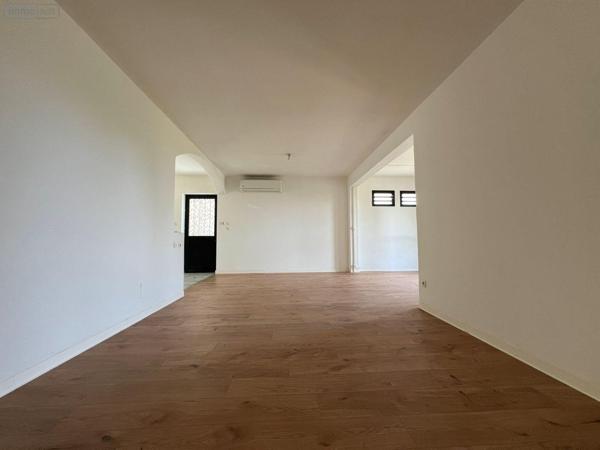 Maison à vendre à La-Montagne à la Réunion (97417), ref : 97405/216