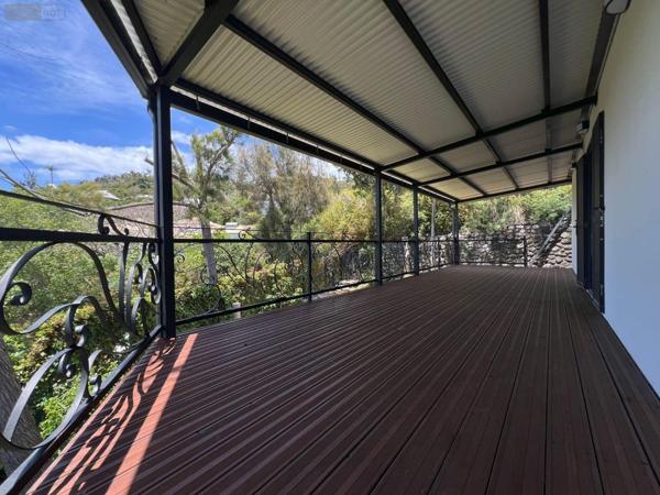 Maison à vendre à La-Montagne à la Réunion (97417), ref : 97405/216