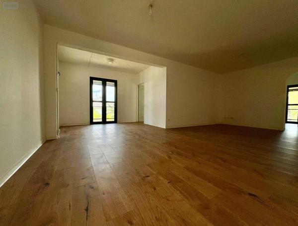 Maison à vendre à La-Montagne à la Réunion (97417), ref : 97405/216