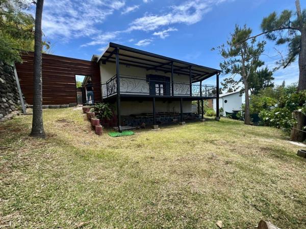 Maison à vendre à La-Montagne à la Réunion (97417), ref : 97405/216