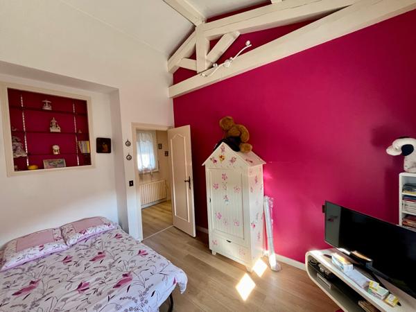 Baisse de prix Superbe villa d'architecte de 182 m² habitables sur 1800m de terrain avec piscine