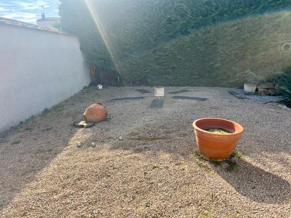 Baisse de prix Superbe villa d'architecte de 182 m² habitables sur 1800m de terrain avec piscine