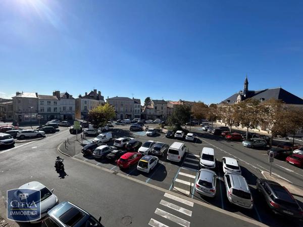Appartement à louer 2 pièces 42.6m² Neuville-de-Poitou (86170)