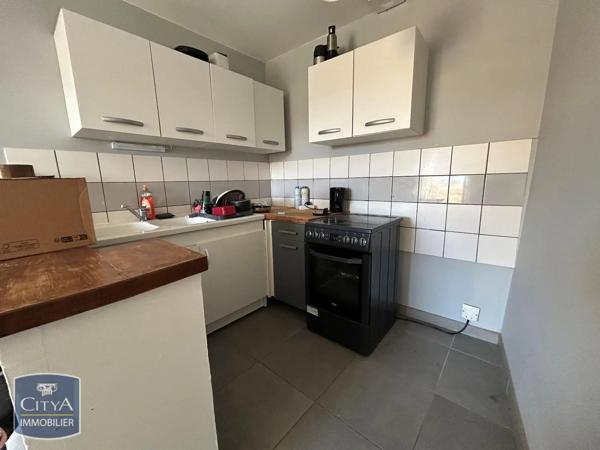 Appartement à louer 2 pièces 42.6m² Neuville-de-Poitou (86170)