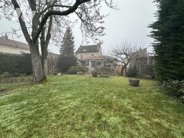 Maison de caractère avec parc paysagé