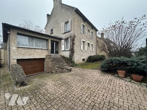 Maison de caractère avec parc paysagé