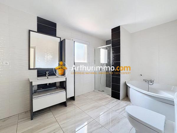 Vente Maison 7 pièces 126 m2 à Saint-Clair-de-la-Tour