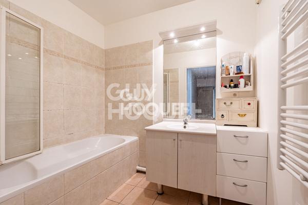 Appartement Asnieres Sur Seine 4 pièces 93.97 m2 avec terrasse et parking