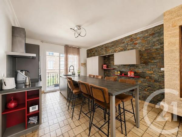Maison à vendre  7 pièces - 174,65 m 2   CHALONS EN CHAMPAGNE  - 51